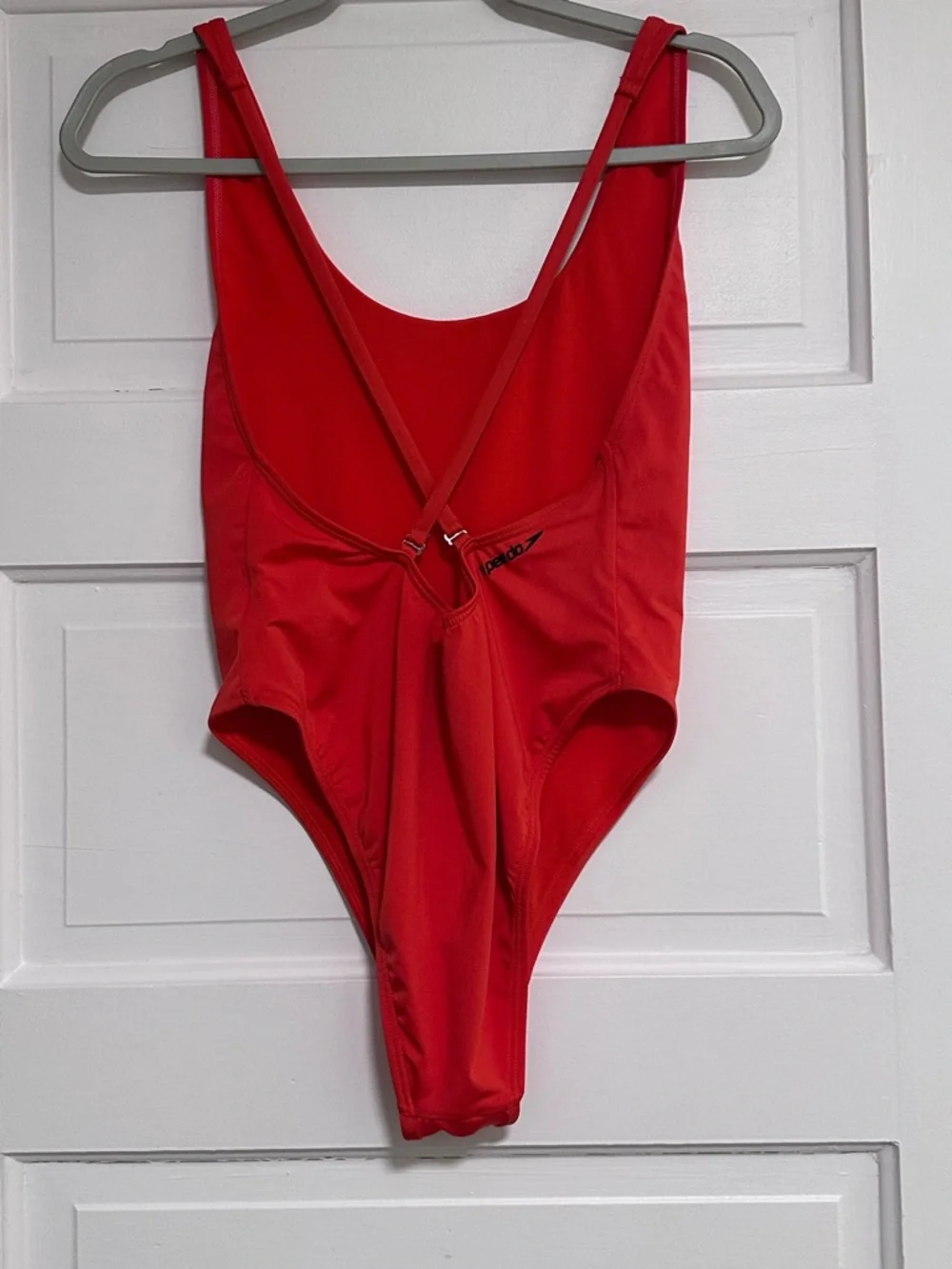 Speedo Solid Convertible Colour One Piece
Swimsuit Red Women Large GUC - Picture 4 of 6